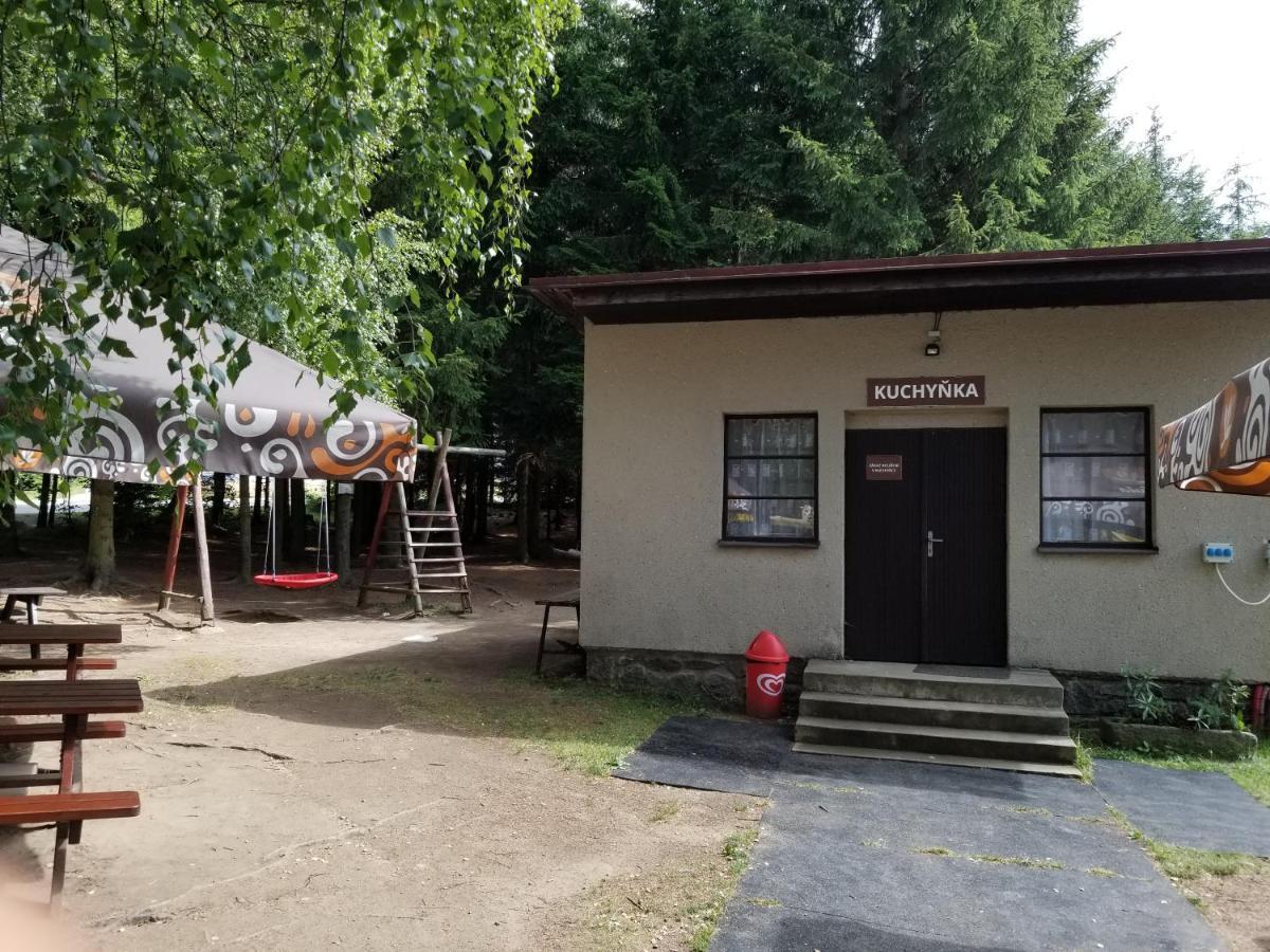 Sykovec Karavan Sykorka Нове Место-на-Мораві Екстер'єр фото